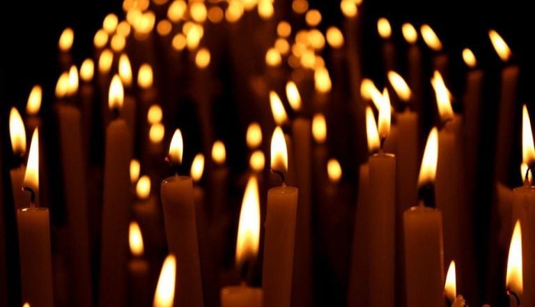 Community to Hold Ukraine Candlelight Vigil